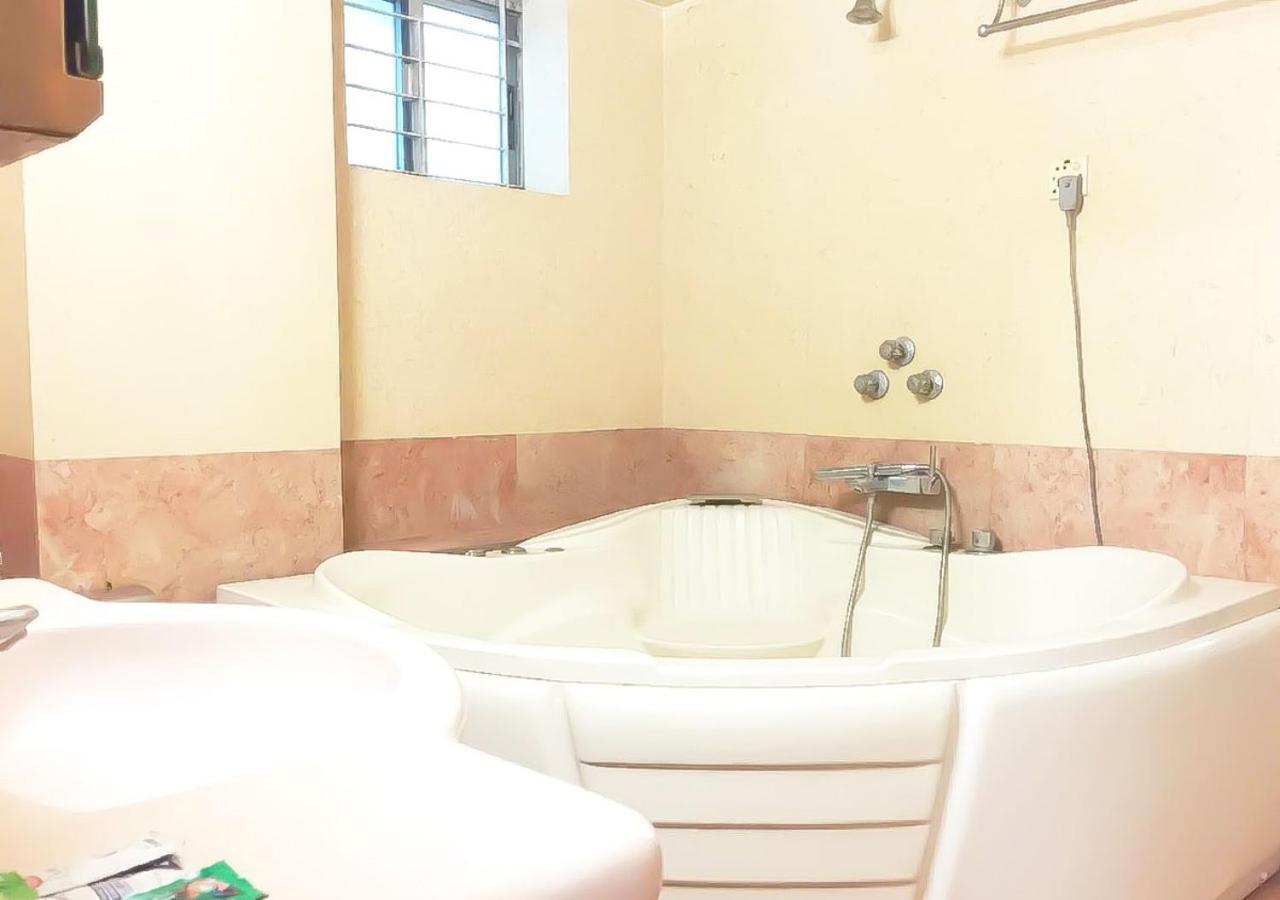 Maya Service Apt Guest House Dhaka Bagian luar foto